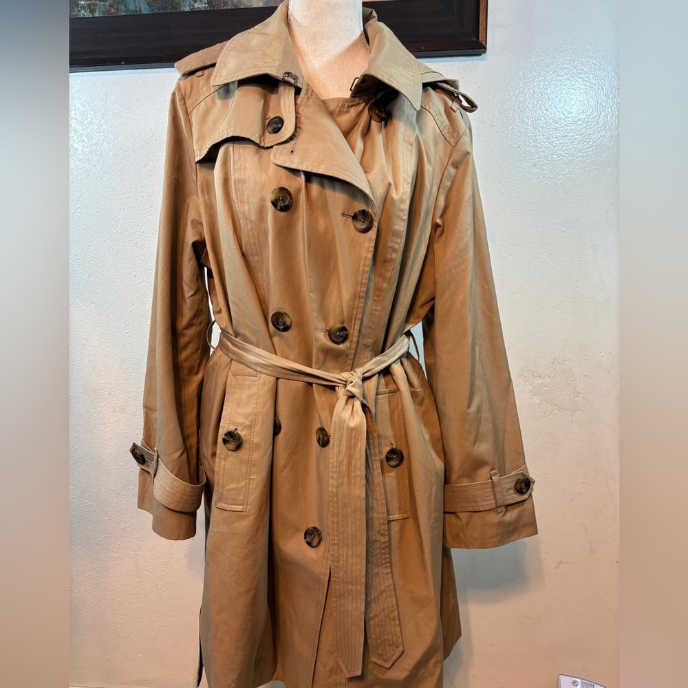 London Fog Tan Double-Breasted Trench Coat with Belt - Picture 3 of 11